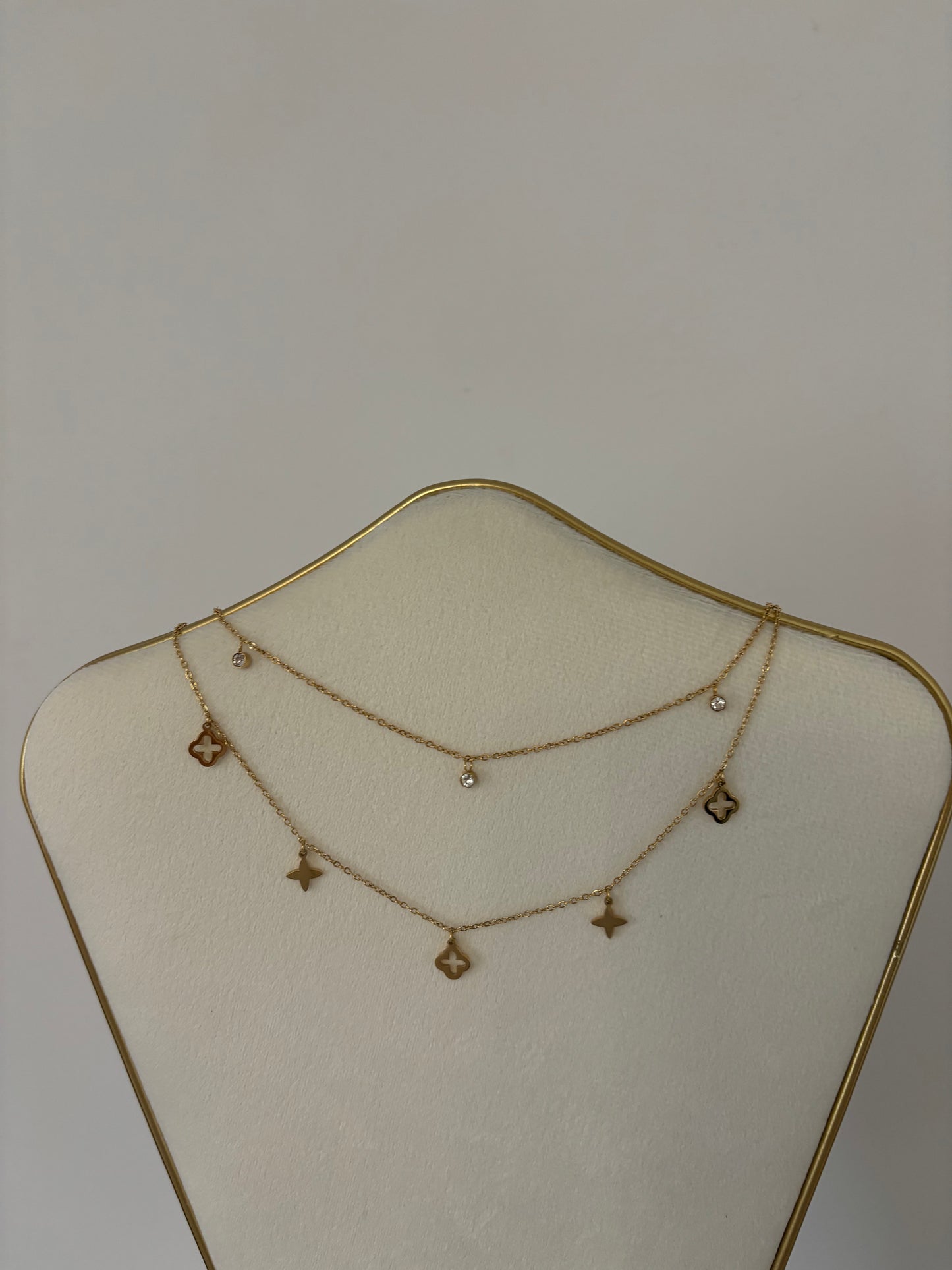 COLLIER KYLIE