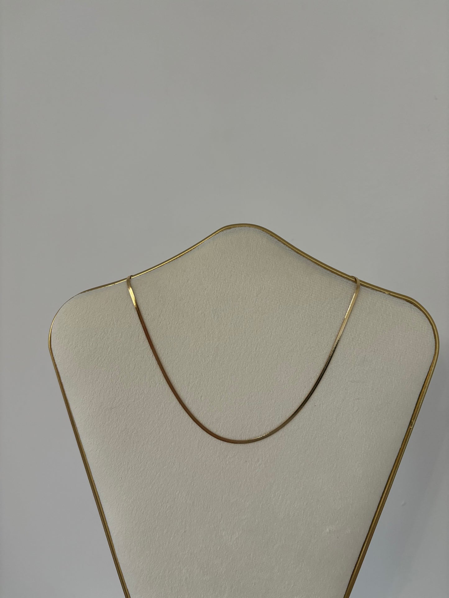 COLLIER LESLIE