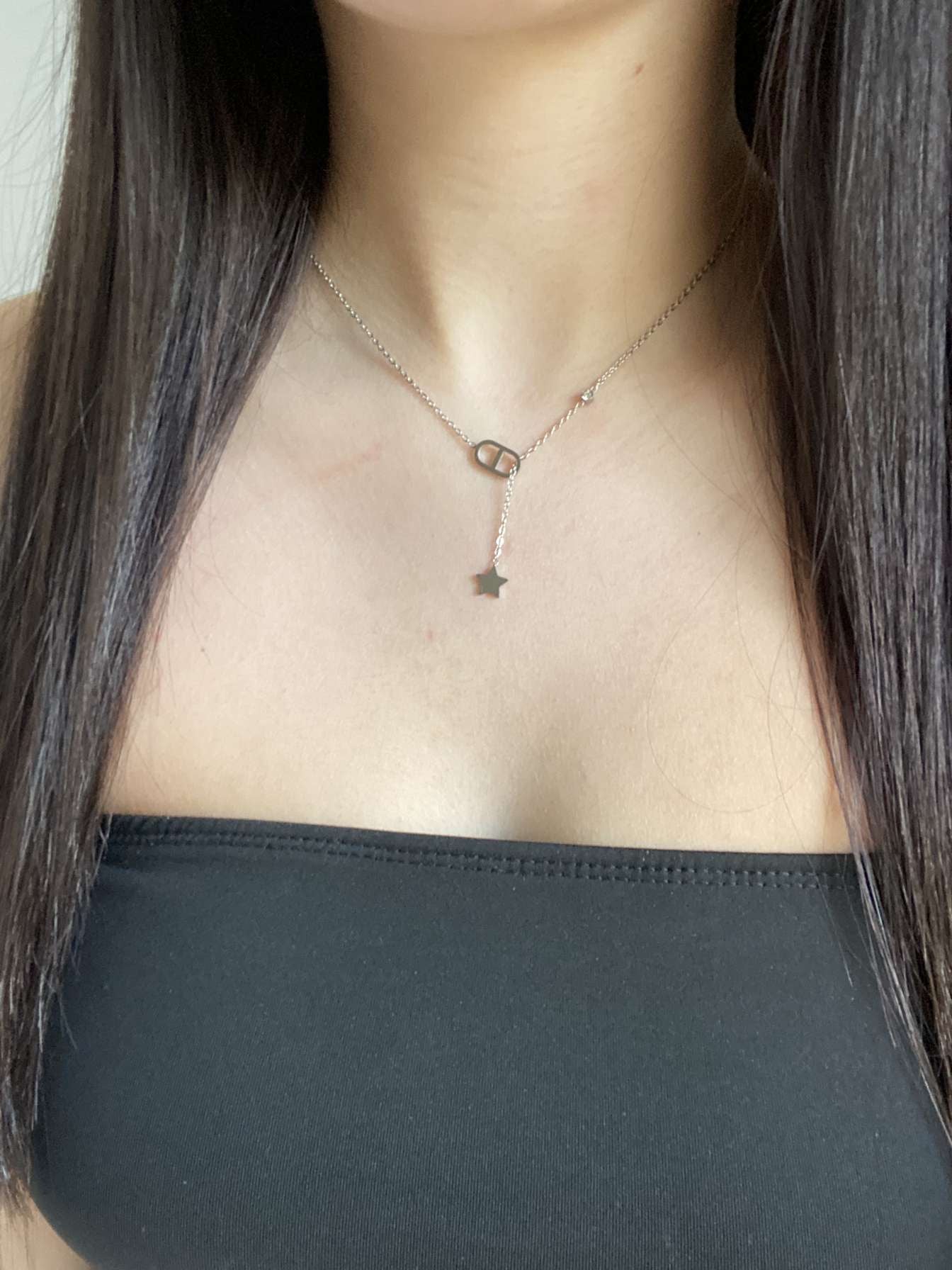 COLLIER VICTORIA